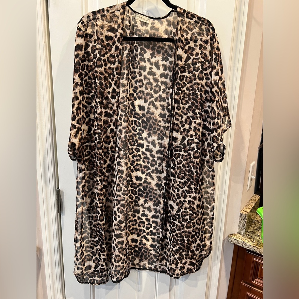 Pixi + Ivy Brown Tan Cheetah Animal Print Kimono Cardigan Wrap One Size
